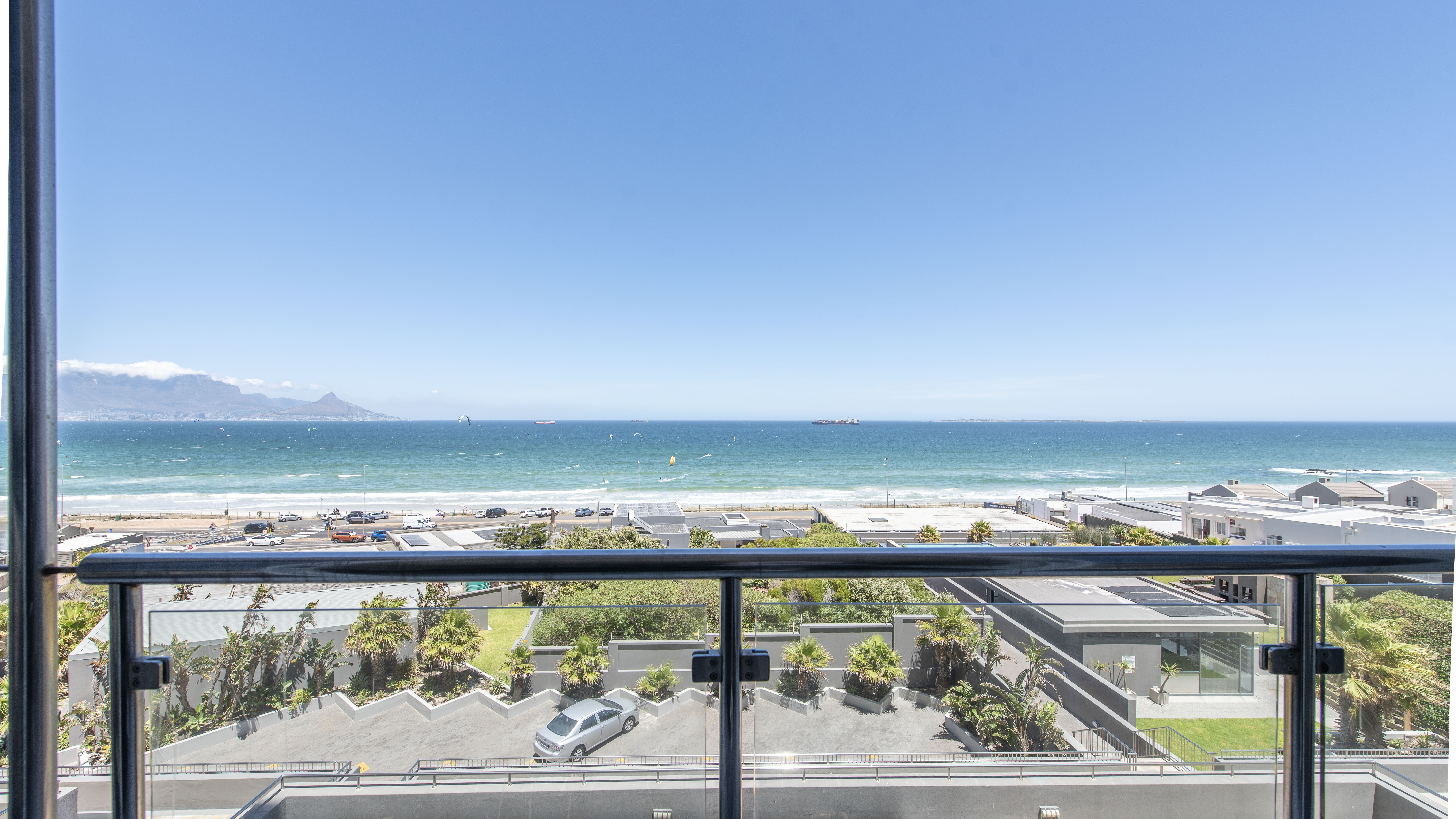 1 Bedroom Property for Sale in Bloubergstrand Western Cape